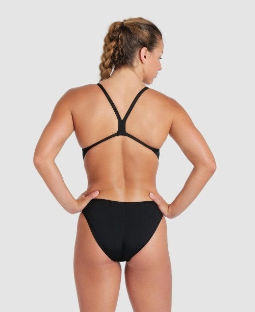 Arena Women Team One Piece Swimsuit Challenge Solid